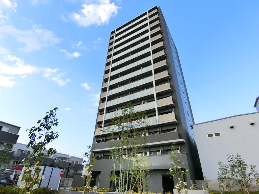 建物外観　外観タイル貼り