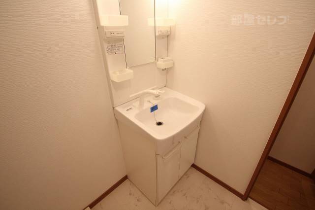 洗面設備　別室の写真を流用しております。