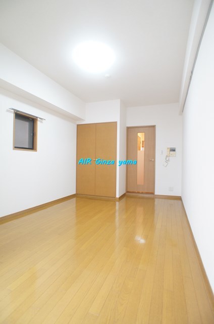 居室・リビング　明るくゆったりした居住空間