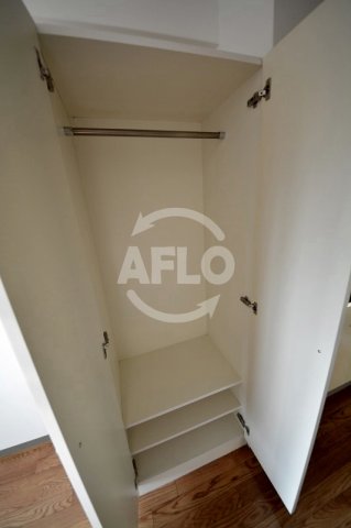 収納　エムロード玉造　クローゼット