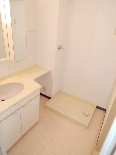 洗面設備　独立洗面台あります