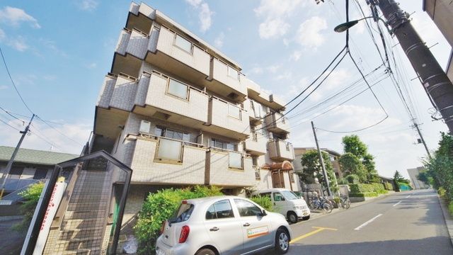 建物外観　4階建てマンション