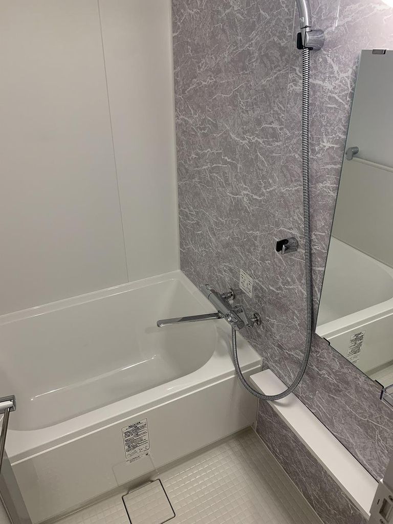 バス・シャワールーム　バス