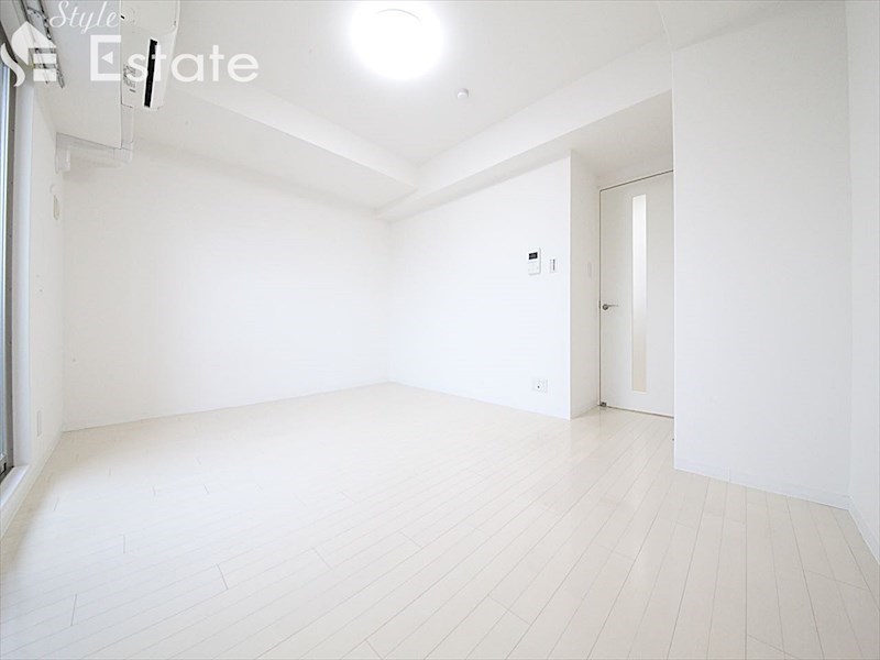 居室・リビング　内装