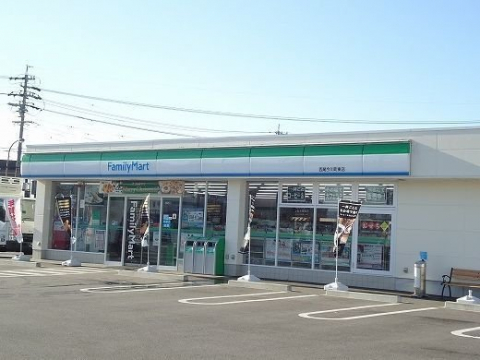 コンビニ　ファミリーマート 西尾今川町店（コンビニ）まで856m