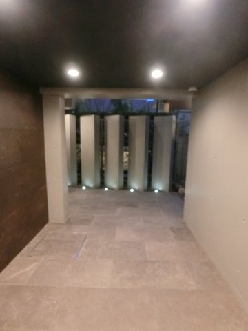 エントランス　COCOCUBE大森山王