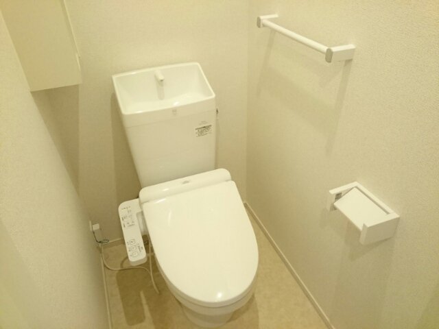 トイレ　落ち着いたトイレです