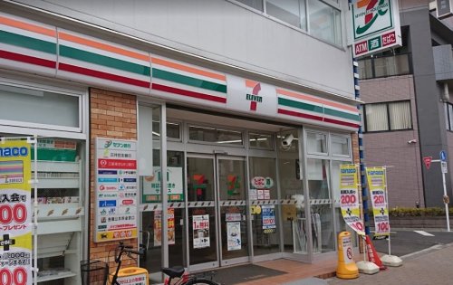 コンビニ　セブン-イレブン板橋大谷口２丁目店（コンビニ）まで484m