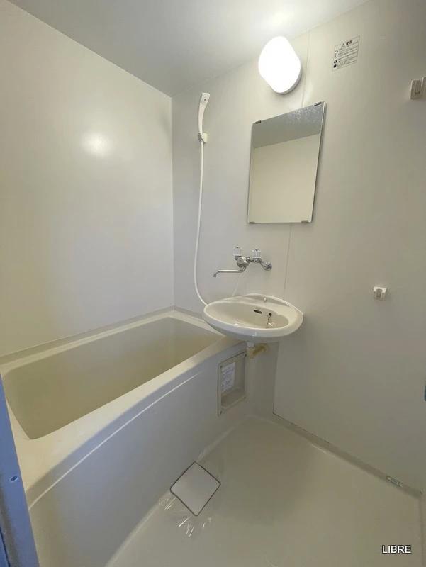 バス・シャワールーム　※同物件、別のお部屋のイメージ写真です！