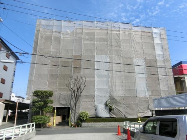 眺望　外観塗り替え中です！