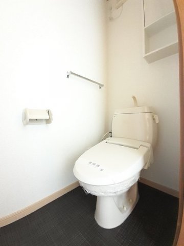 トイレ　コンパクトで使いやすいトイレです