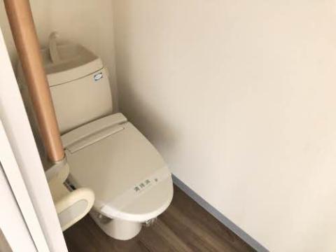 トイレ　シャワー付トイレ