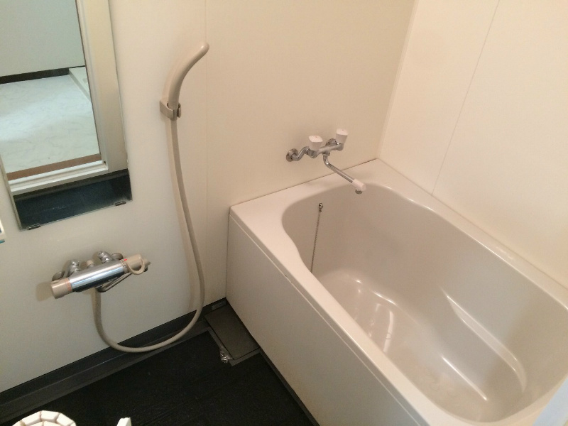 バス・シャワールーム　※別部屋のお写真になります