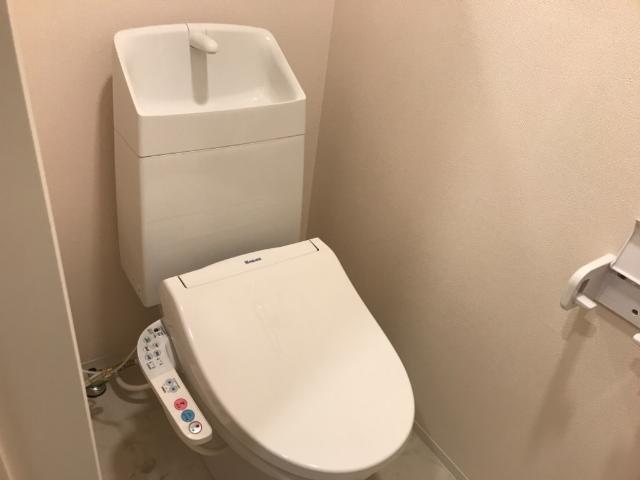 トイレ　トイレ