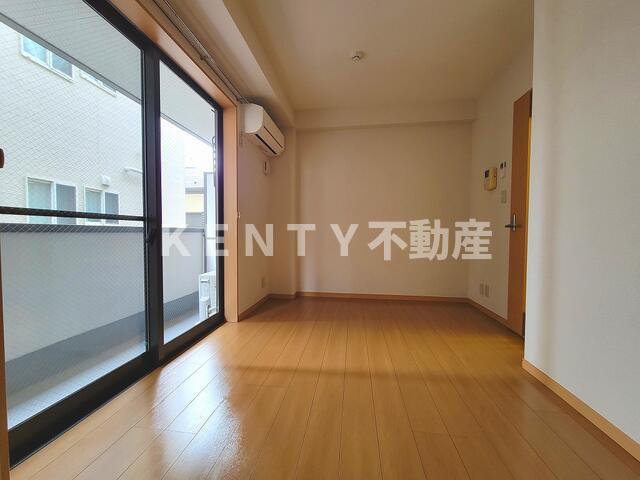 居室・リビング　使いやすい居間です