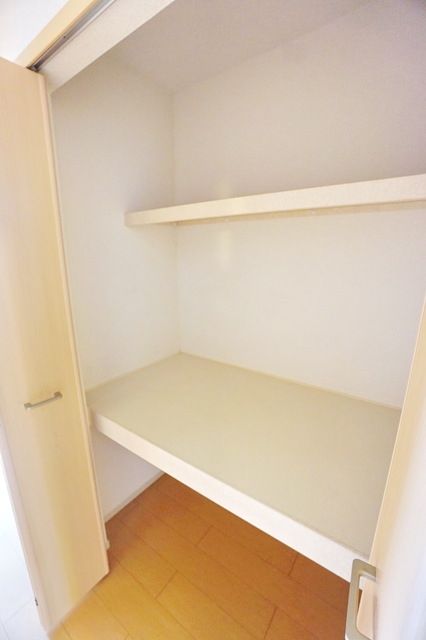 収納　※別部屋参考写真です