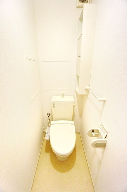 トイレ　※別部屋参考写真です