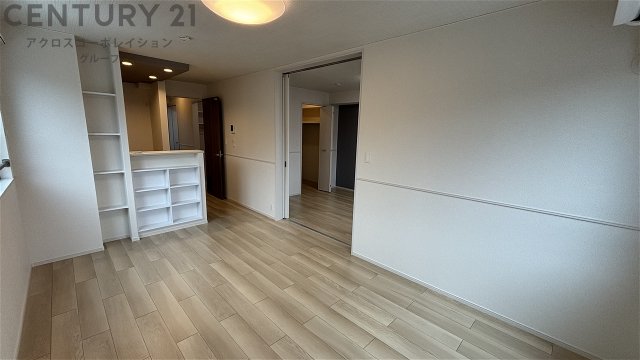 居室・リビング　南向き11.6帖の洋室です♪