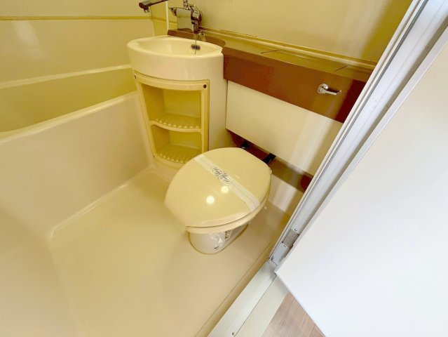 クレアーレ学園前のトイレ写真