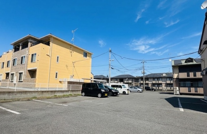 駐車場　駐車場