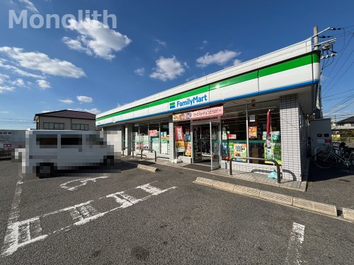 コンビニ　ファミリーマート 堺鳳西町店（コンビニ）まで172m