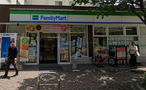 コンビニ　ファミリーマート 葵一丁目店（コンビニ）まで220m