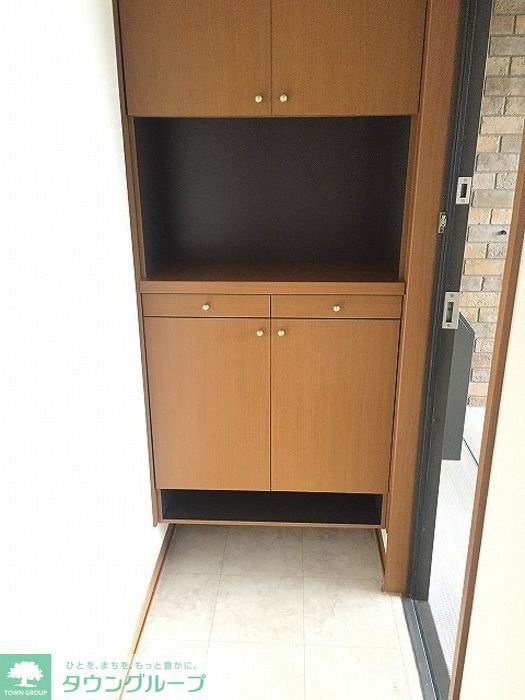 フレシール Bの玄関写真