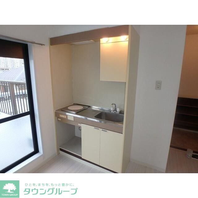 都営大江戸線 練馬春日町駅 徒歩15分 4階建 築39年のキッチン写真
