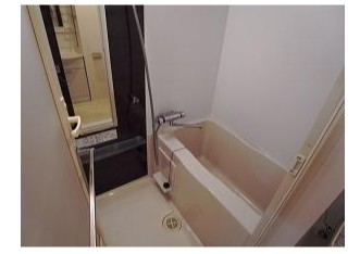 バス・シャワールーム　コンパクトで使いやすいお風呂です