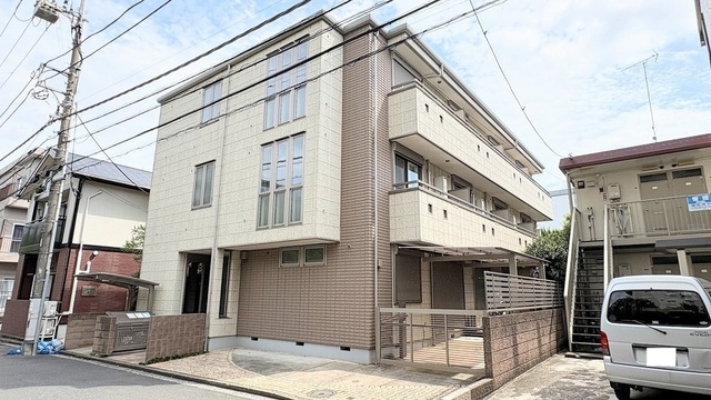 Sacrada