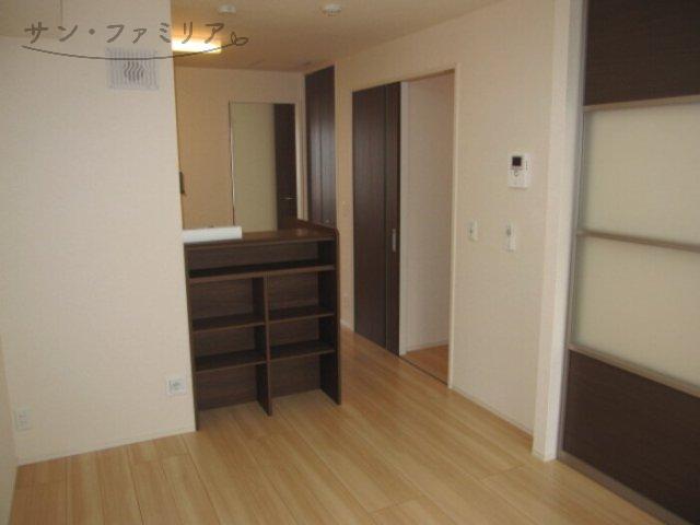 コンフォール西小鷹野の内装写真