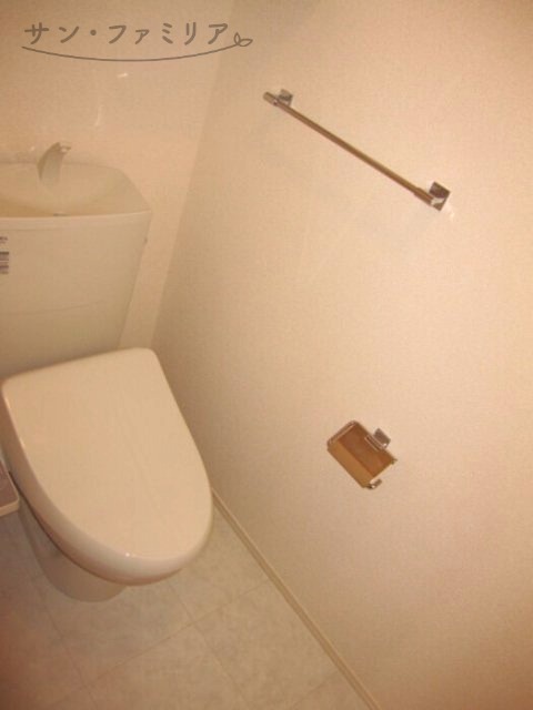 コンフォール西小鷹野のトイレ写真