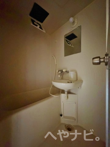 地下鉄東山線 岩塚駅 徒歩5分 4階建 築39年の風呂写真