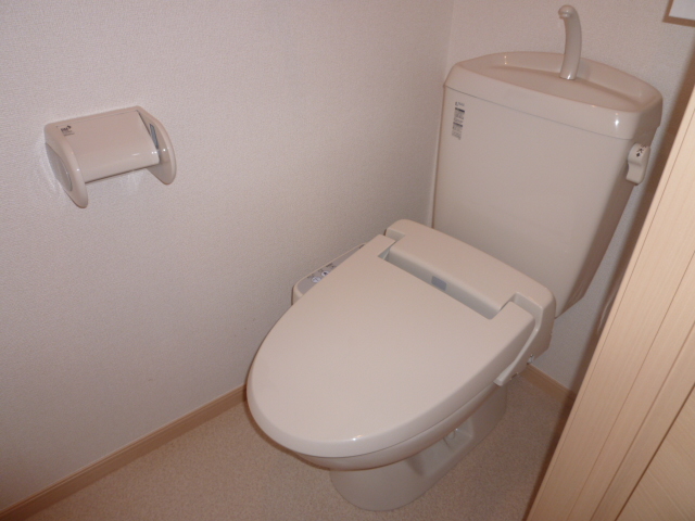 東武東上線 和光市駅 徒歩14分 2階建 築20年のトイレ写真