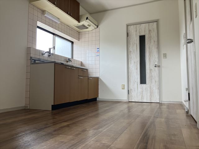 シャルマンの居間写真