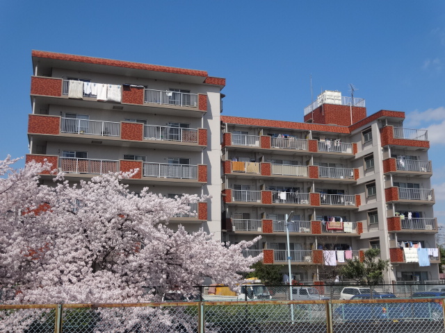 リバーサイド積田の建物外観