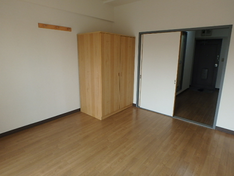 居室・リビング　※内装写真は別室のものです。