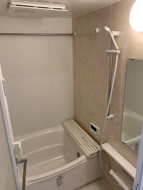 バス・シャワールーム　追焚き付お風呂　シャワー・浴室換気乾燥機付