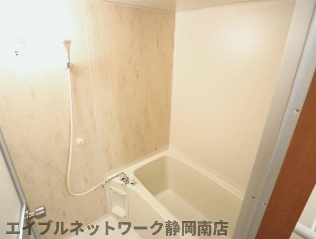 バス・シャワールーム　日々の暮らしに欠かせないお風呂です