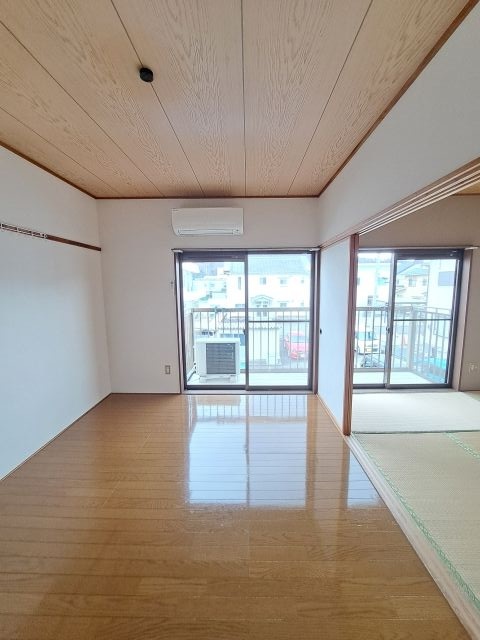 居室・リビング　洋室