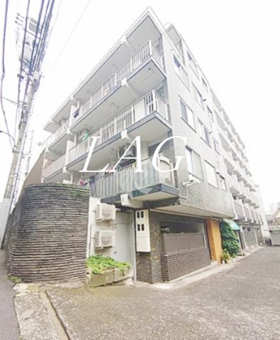 新宿区須賀町のマンションの建物外観