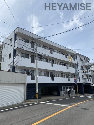 長崎市愛宕のマンションの建物外観