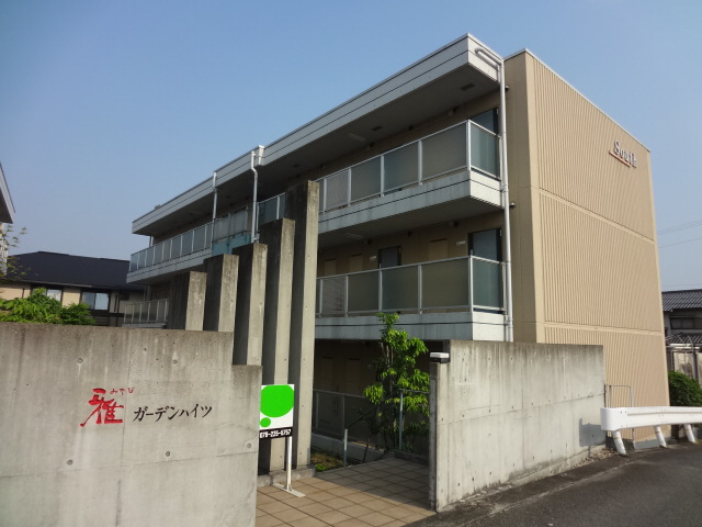 姫路市伊伝居のマンションの建物外観