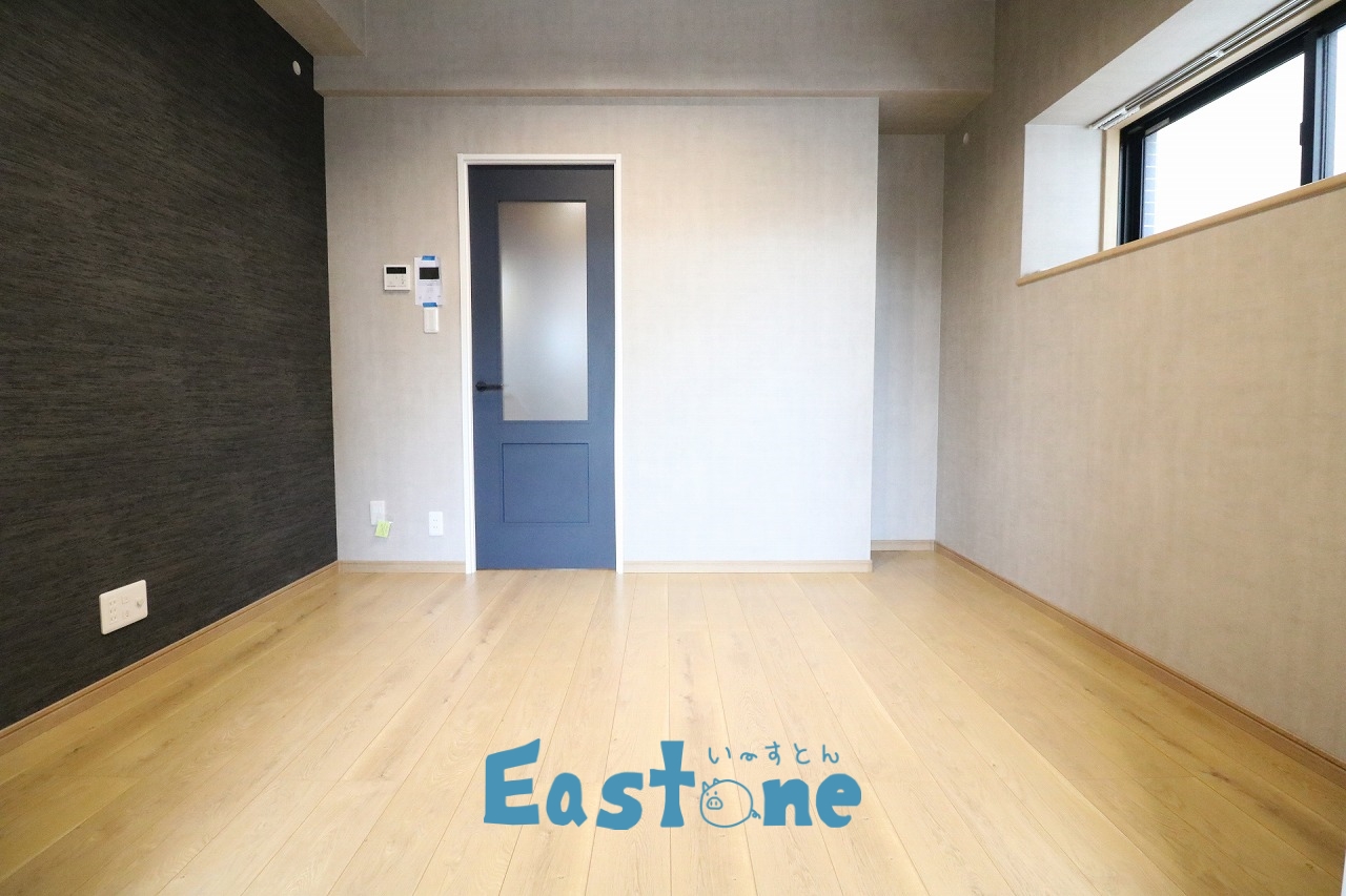 居室・リビング　意外と便利な隠れポケットスペース。そっとしまってください。