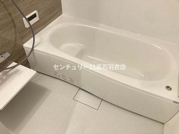 【Ｓｏｕｔｈ　Ａｕｂｅｒｇｅのバス・シャワールーム】