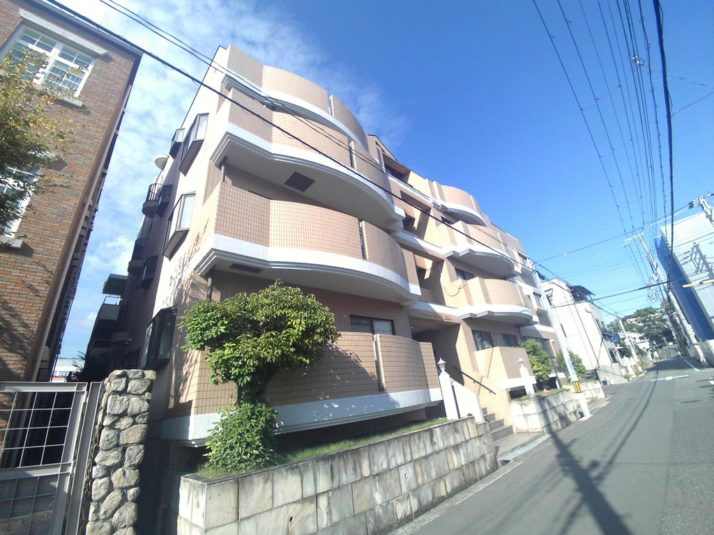 神戸市東灘区住吉東町のマンションの建物外観