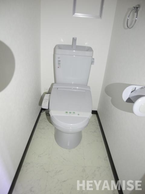トイレ　※同間取りの別の階のお部屋の写真です※