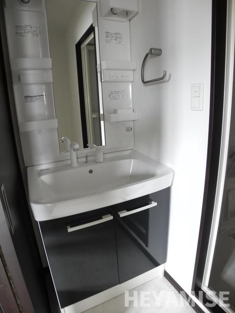 洗面設備　※同間取りの別の階のお部屋の写真です※