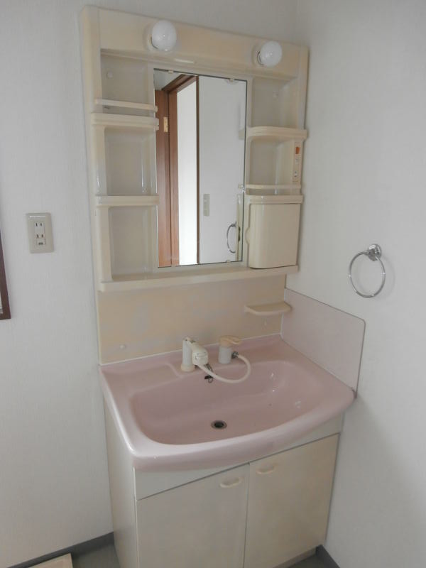 洗面設備　同仕様