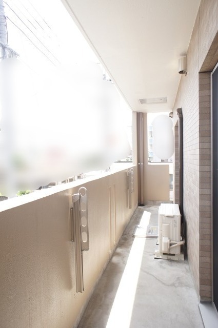 バルコニー　図面と現状に相違がある場合には現状を優先